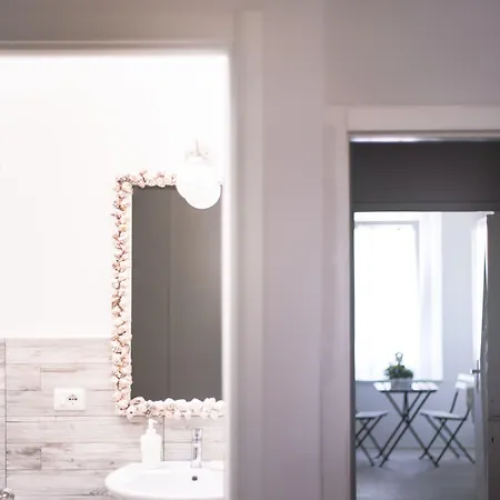 Oda ve Kahvaltı A Portata Di Mare 3*